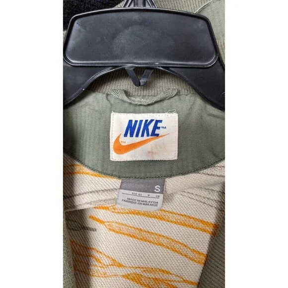 Women's NIKE Sportswear Jacket Terry Lined w/ Metal Sneaker Rainbow Charm Small - Picture 16 of 16